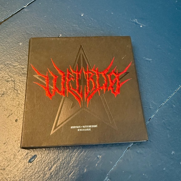 NIB Jeffree Star Weirdo Palette - Picture 3 of 6